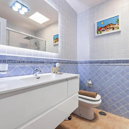 Rosa - Vipvipvillas * Арресифе